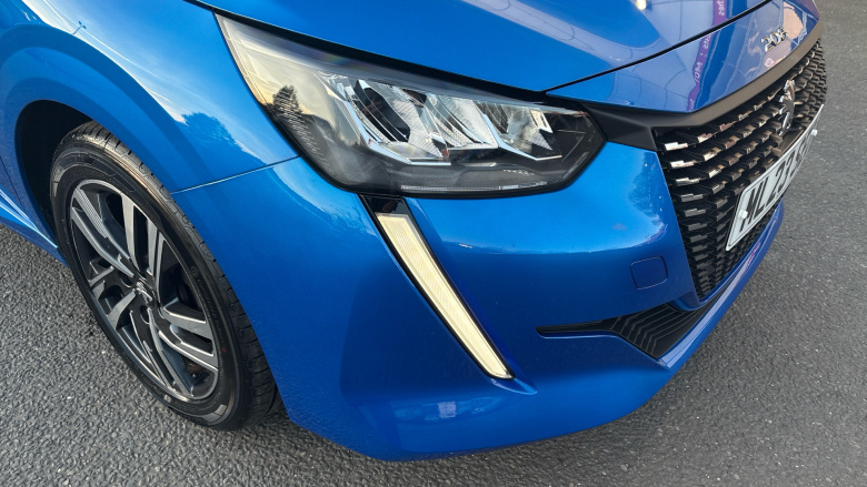 Peugeot 208 1.2 PureTech 100 Allure Premium + 5dr Petrol Hatchback